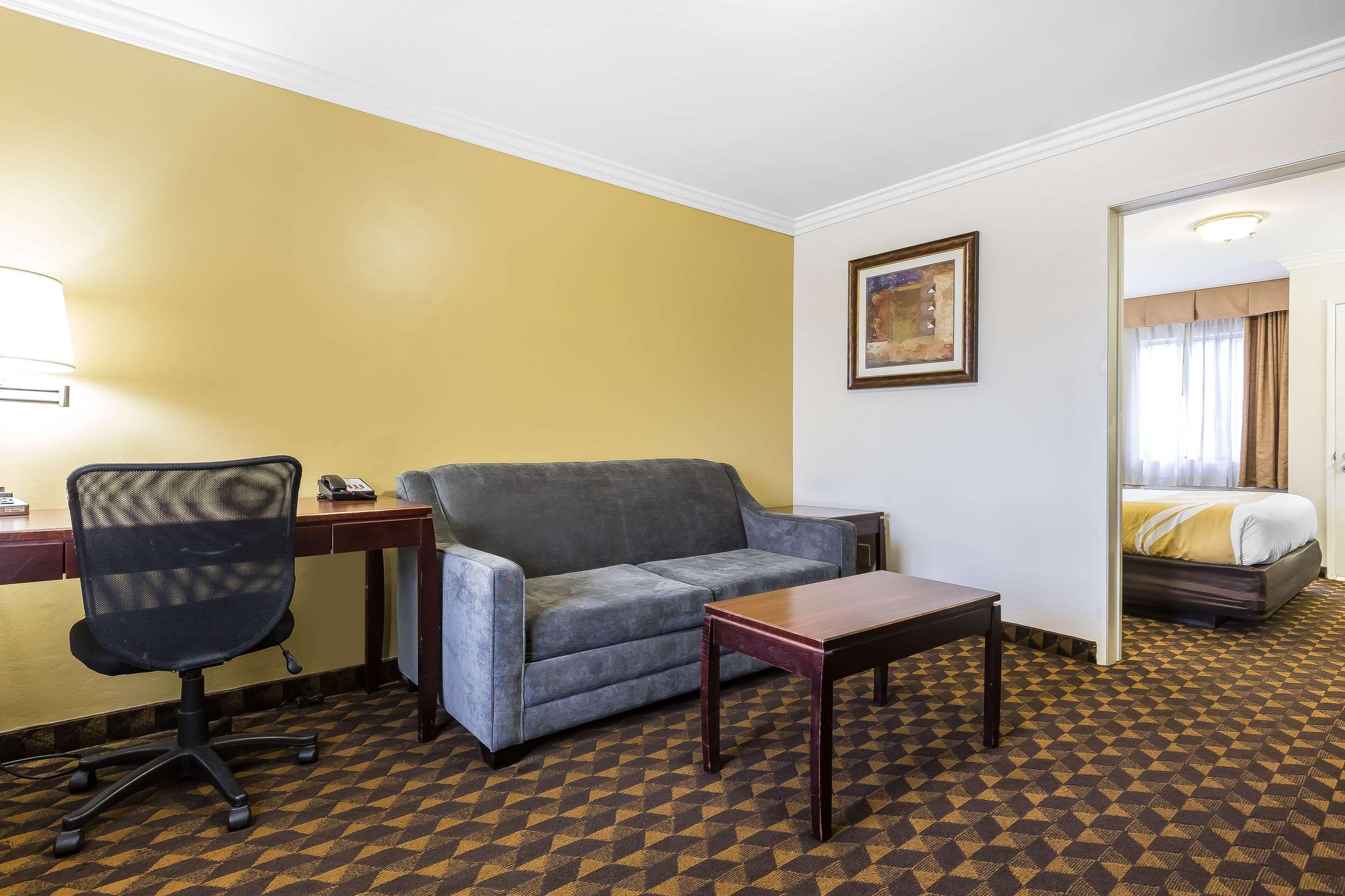 Quality Inn & Suites Los Angeles Airport - Lax Inglewood Exteriör bild